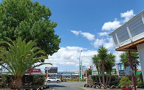 Rainbow Motel & Guest House